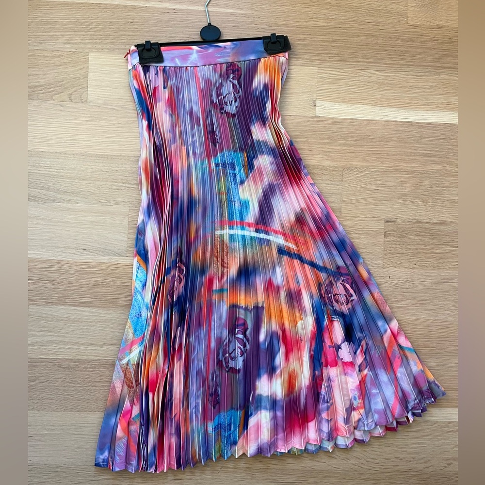 Pop art midi skirt